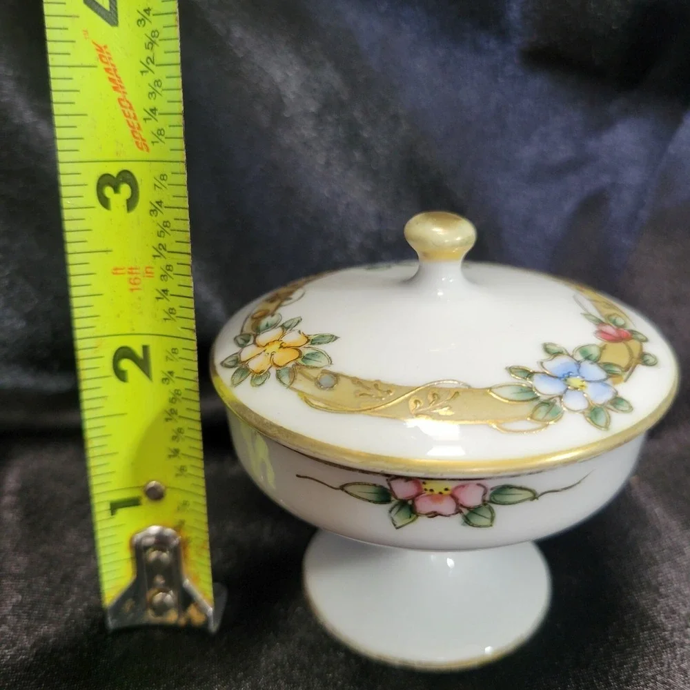 Hand Painted Nippon Round Floral Pedestal Powder Trinket Box Gold Trimmed